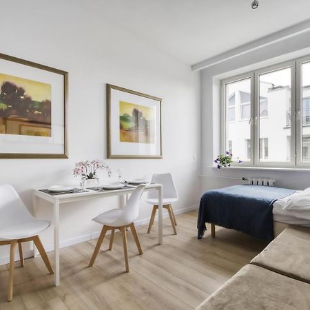 23 Unit Miniapartments Warszawa Lotnisko Okecie Fajne Ministudio Przy Bitwy Warszawskiej ภายนอก รูปภาพ